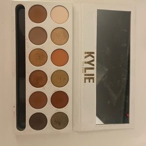 Kylie makeup pallate